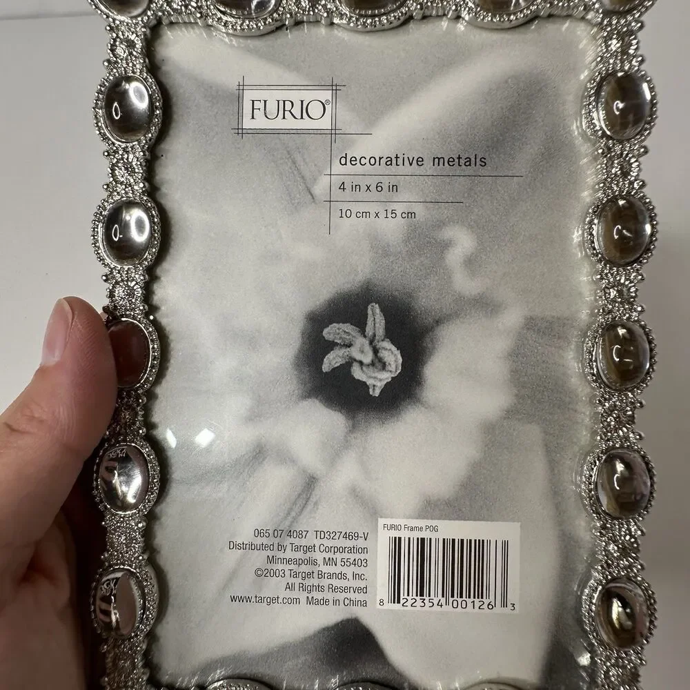 Furio‎ Decorative Metals 4x6 Picture Frame Silver Tone Mirrored Stones Standing